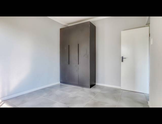 2 BEDROOM APARTMENT RENTED IN BRYANSTON